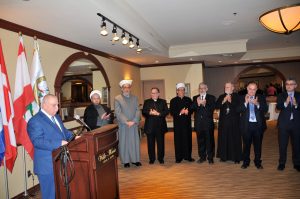 بشير قزي يوقع كتابه «ذكريات وخواطر من جعبة مهاجر» وسط حضور جليوي